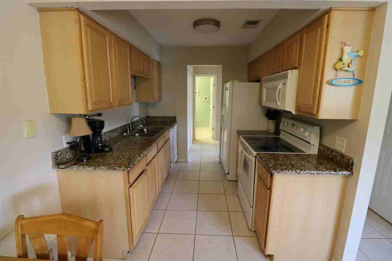 47 Brigantine Ct - Photo 4 of 13