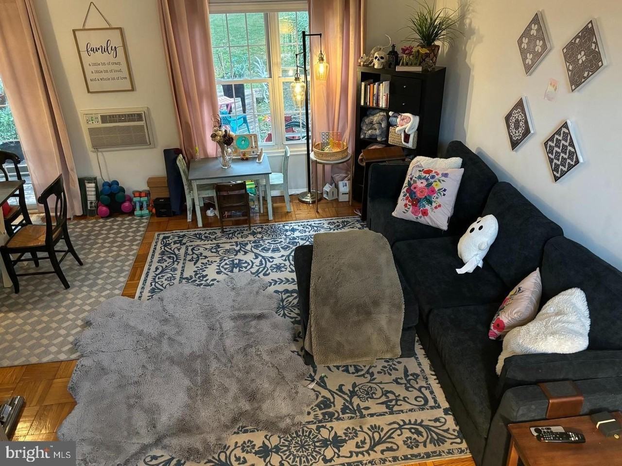 3111 Ravensworth Pl - Photo 4 of 50