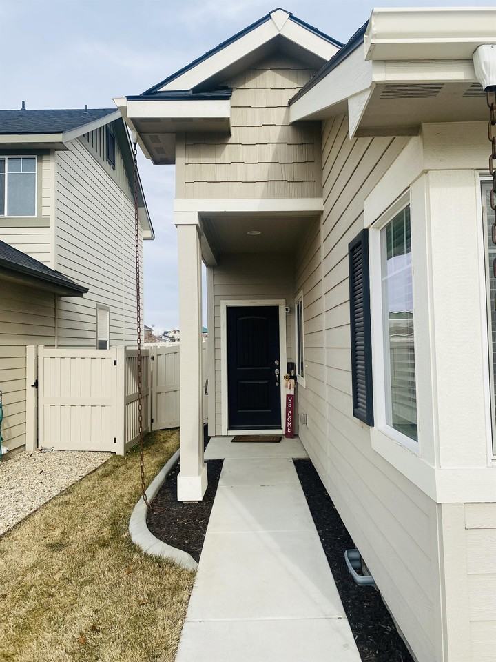 1476 W Soldotna Dr #1 - Photo 2 of 19