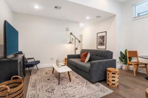 featured image of 127 Carondelet St