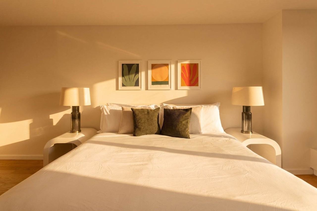 525 E 72nd St #1330818P - Photo 7 of 18