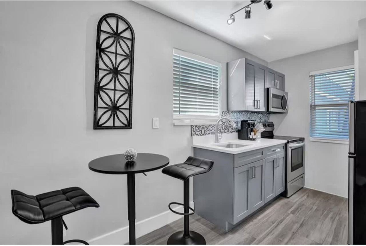 50 Se 12th St #1503957P - Photo 4 of 11