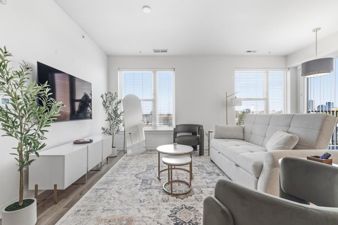 1121 Laurel St #1515752P - Photo 6 of 31