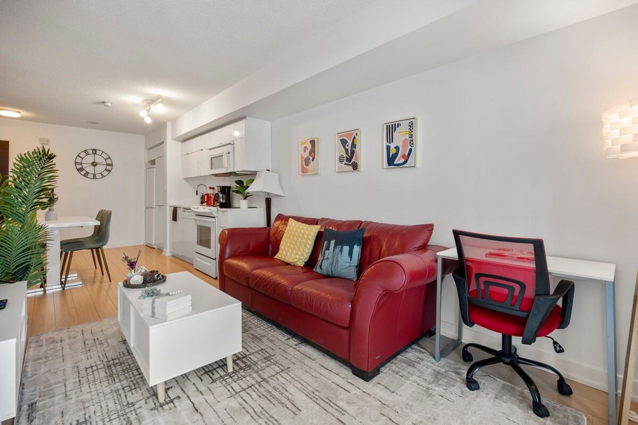 21 Grand Parade - City Place (Pha #1521030P - Photo 2 of 21