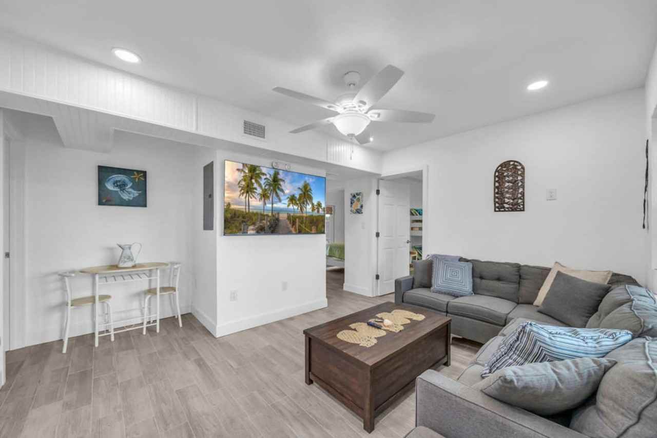 2362 Pineapple Ave #1520582P - Photo 2 of 26