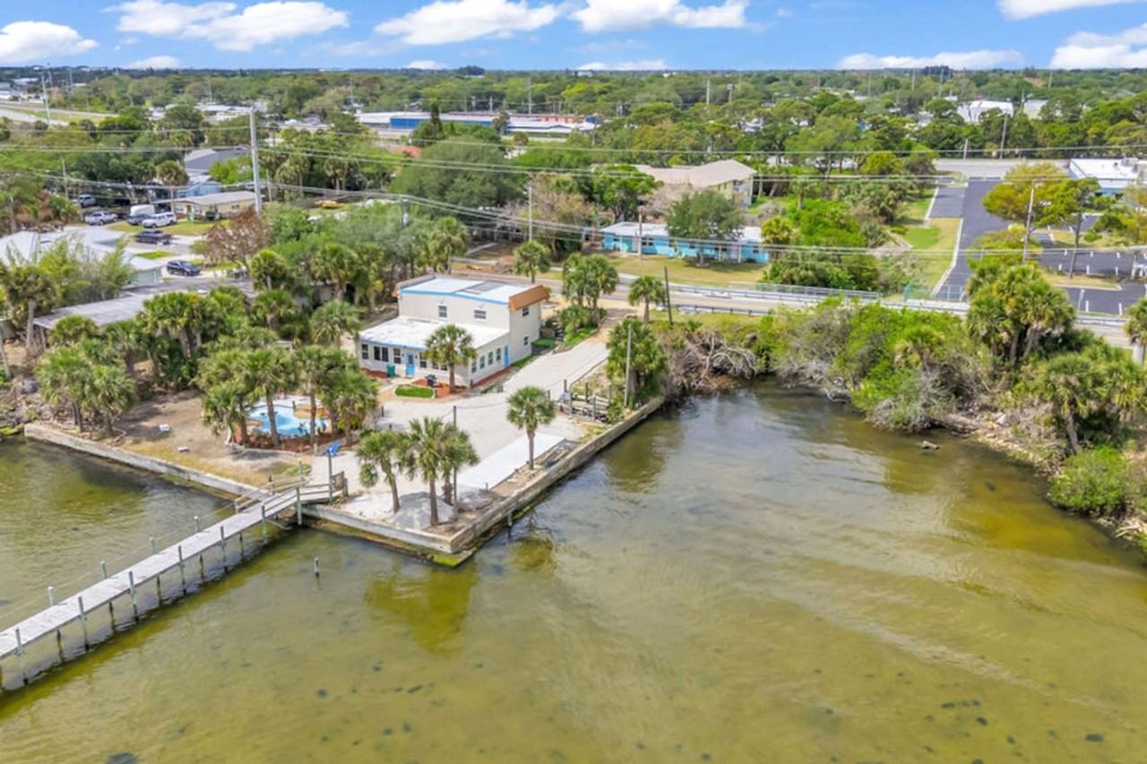 2362 Pineapple Ave #1520582P - Photo 7 of 26