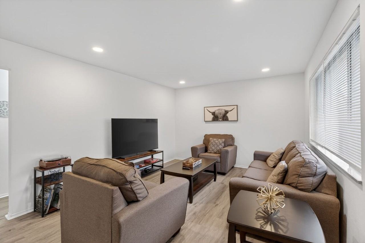 1545 Reale Ave #1472886P - Photo 5 of 50