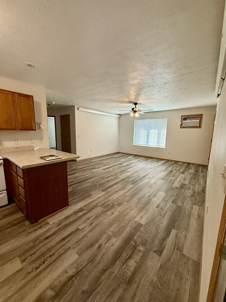 1034 Cornell St #213 - Photo 3 of 16