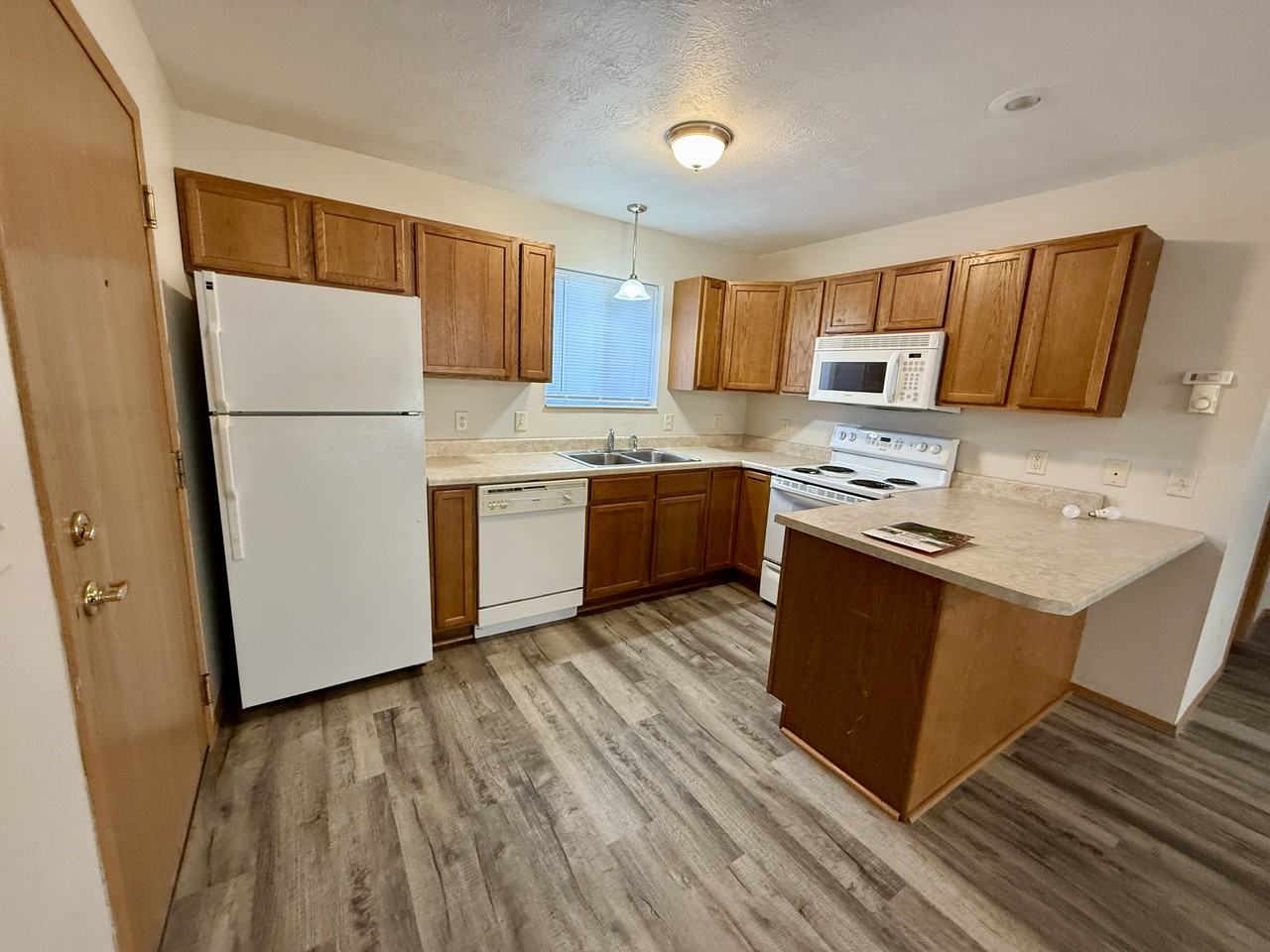 1034 Cornell St #213 - Photo 5 of 16