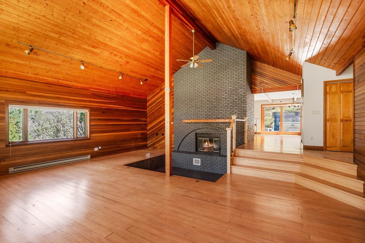 377 Crystal Ln #1 - Photo 7 of 38