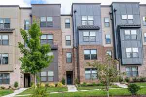 featured image of 2628 Lassen Walk #BB