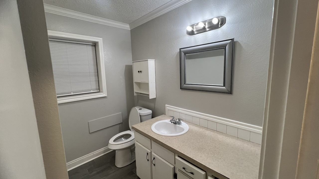 205 Clearview St #B - Photo 7 of 9