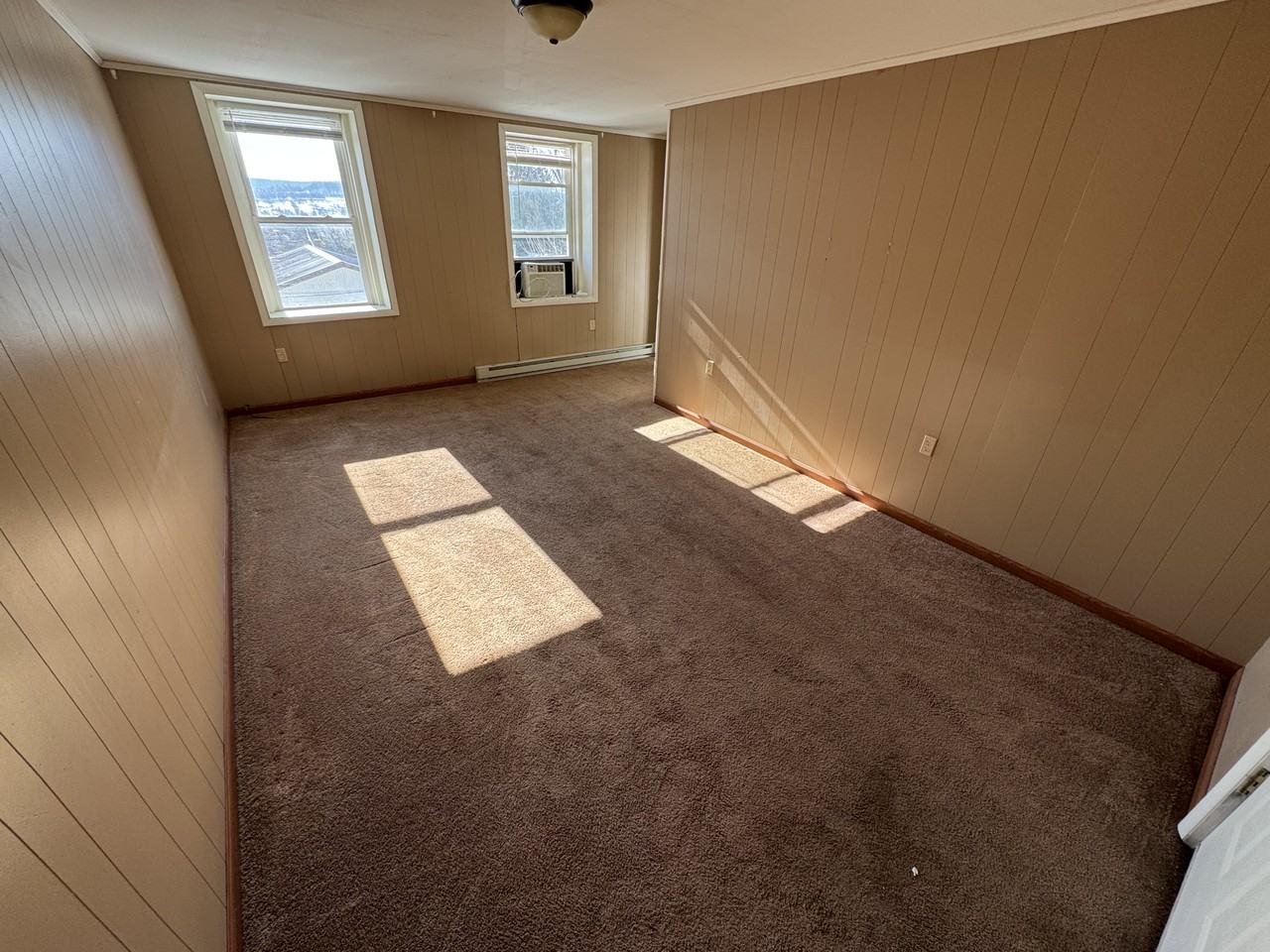 16 S Broadway #B - Photo 2 of 8