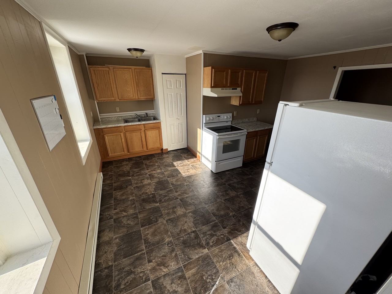 16 S Broadway #B - Photo 3 of 8