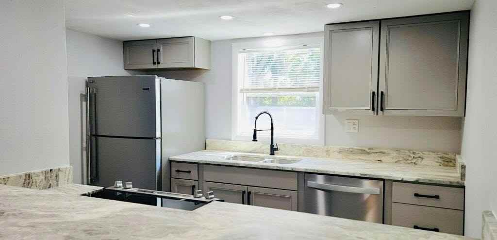 188 Berkshire Ln - Photo 6 of 21