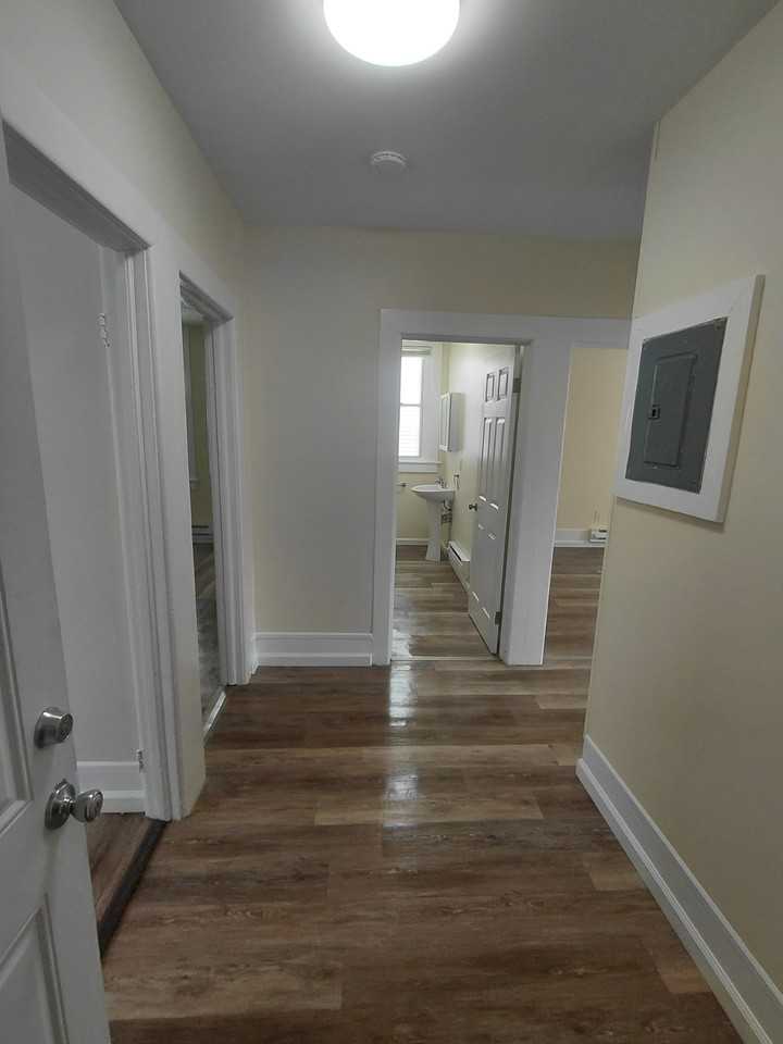 398 S Main St #7 - Photo 3 of 26