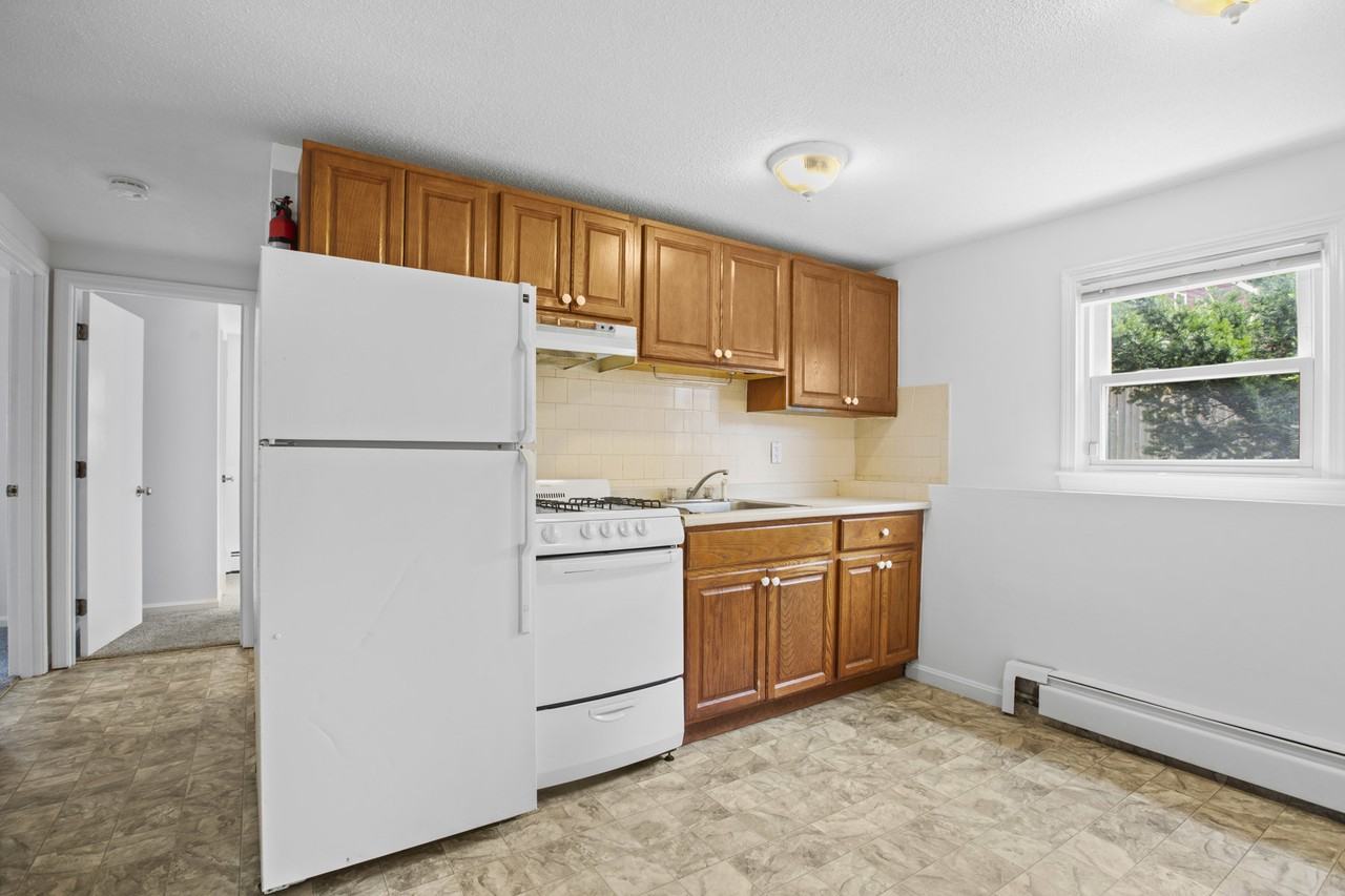 21 Groton St #5 - Photo 2 of 13