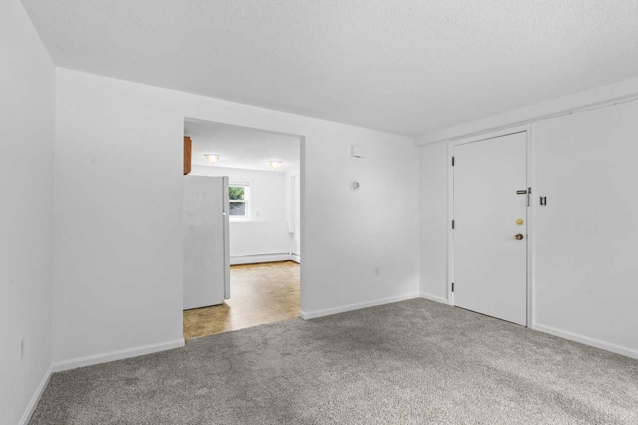 21 Groton St #5 - Photo 5 of 13