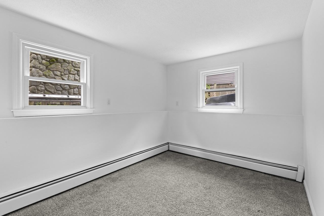 21 Groton St #5 - Photo 6 of 13