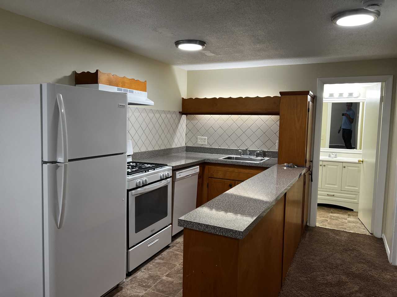 70 Barrows St #6 - Photo 5 of 9