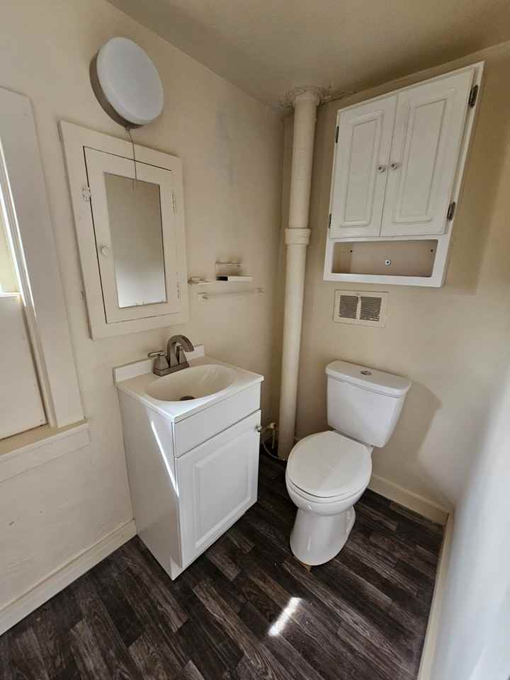 1804 11th St #2 - Photo 6 of 10