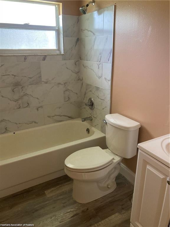1575 Buck St - Photo 3 of 7