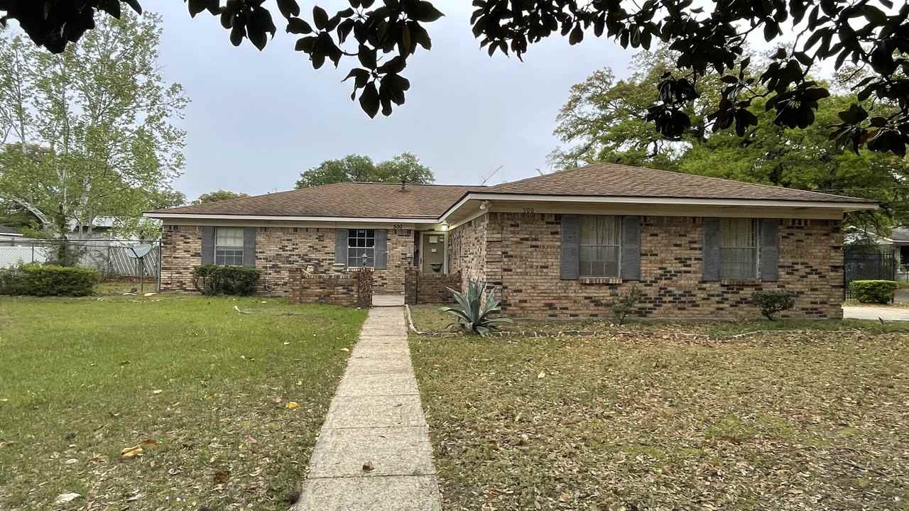 500 Palmetto St - Photo 2 of 5