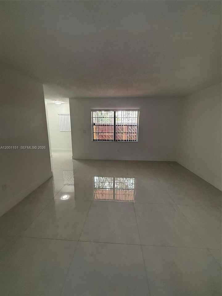 6651 Sw 137th Ct #3B - Photo 5 of 20