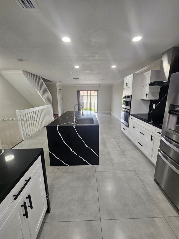 9846 Hammocks Blvd #107 - Photo 4 of 19