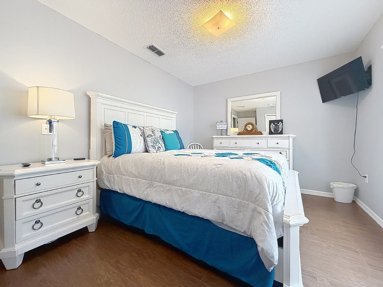 1140 Mariner Cay Dr - Photo 2 of 2