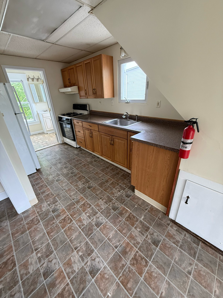 320 Lincoln St #320C - Photo 2 of 14