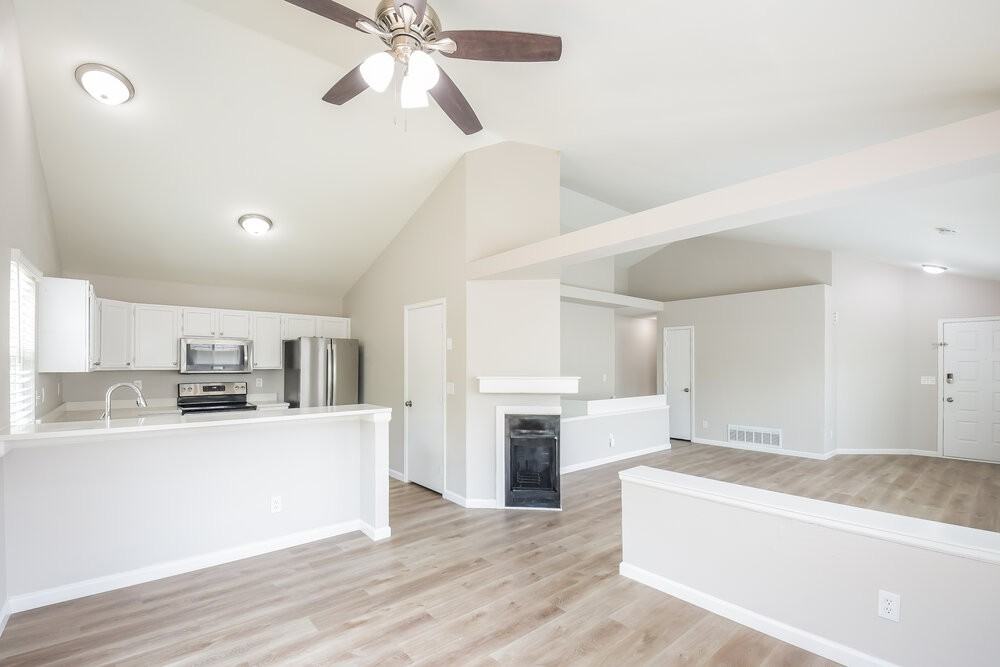 7165 Routt St - Photo 6 of 17