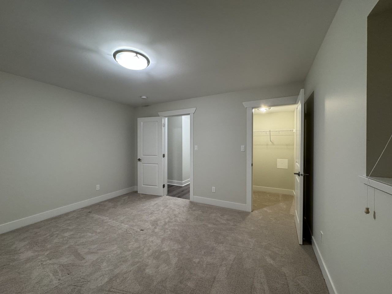 4771 Capilano Road - Photo 6 of 15