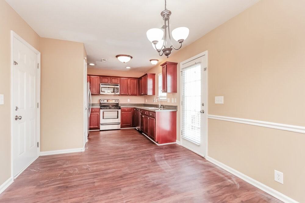 1008 Cheryl Ln - Photo 7 of 17