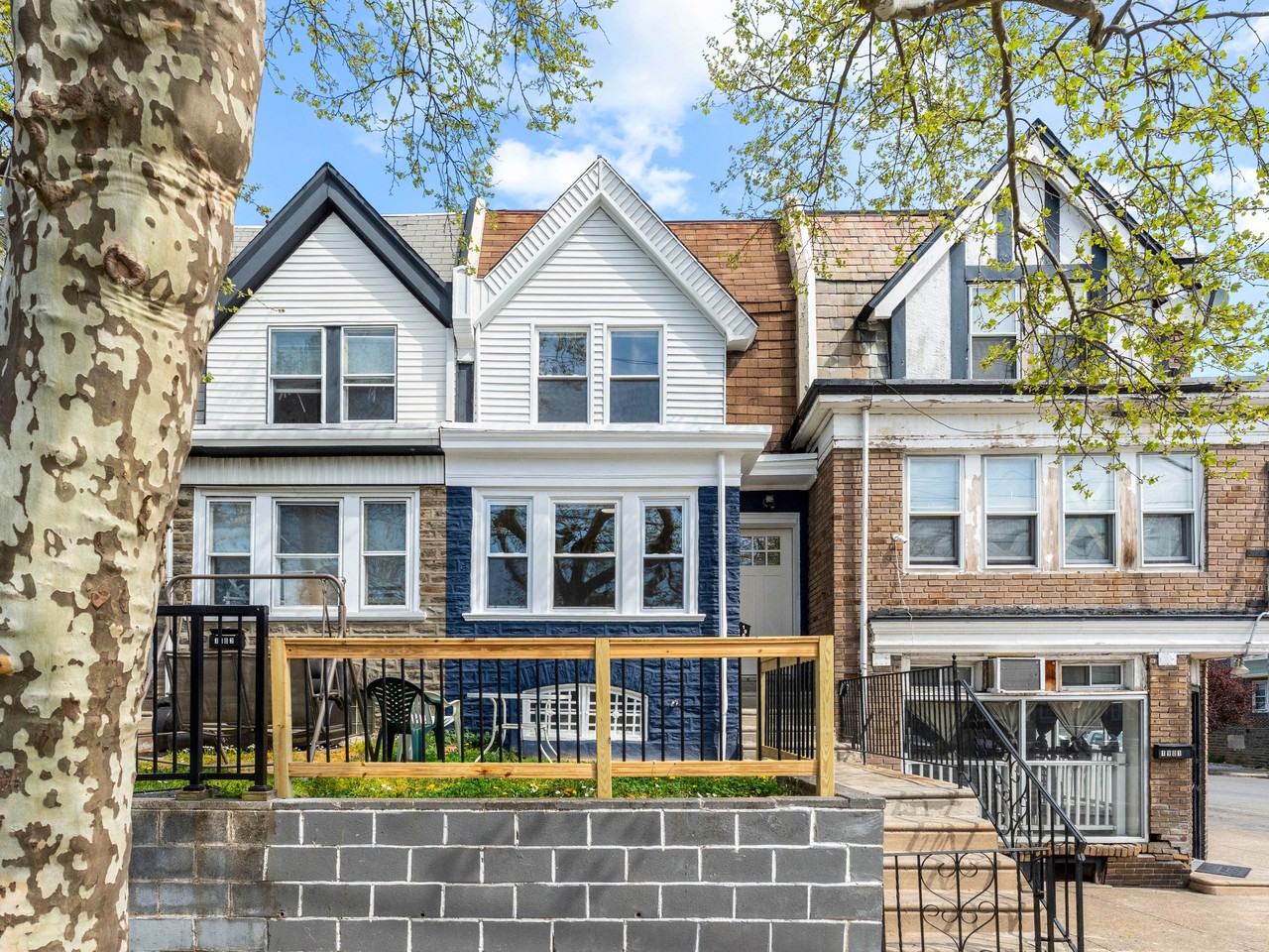 1901A 72nd Ave #1 - Photo 3 of 23