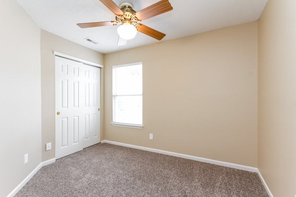 1178 Kenwood Dr - Photo 7 of 15