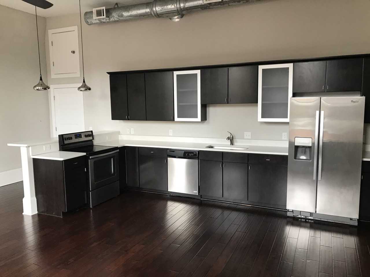 5 W Broughton St #401 - Photo 4 of 9