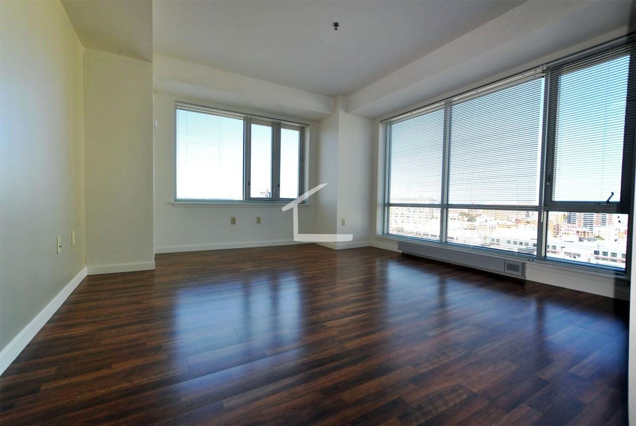179 Brookline Ave - Photo 6 of 7