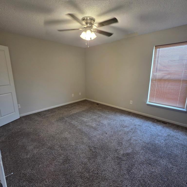 18713 Woodruff St - Photo 7 of 17