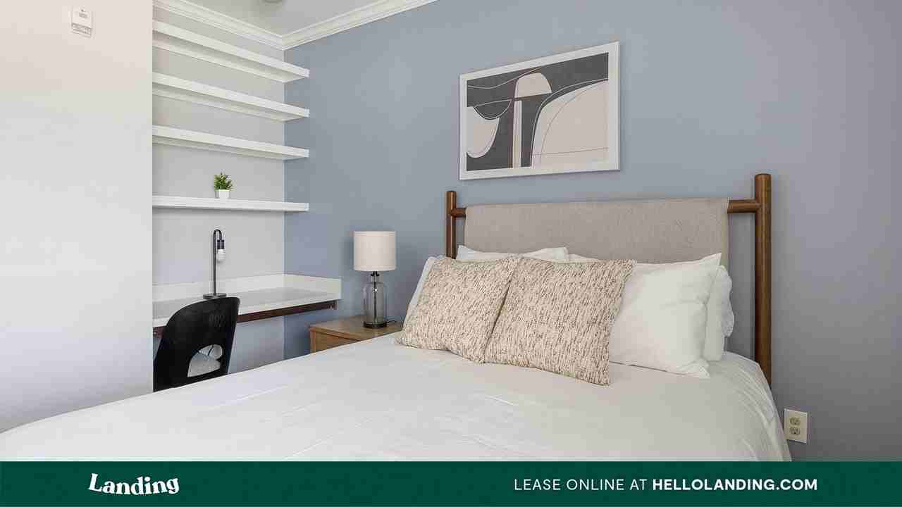 14807 Woodland hills dr - Photo 3 of 50