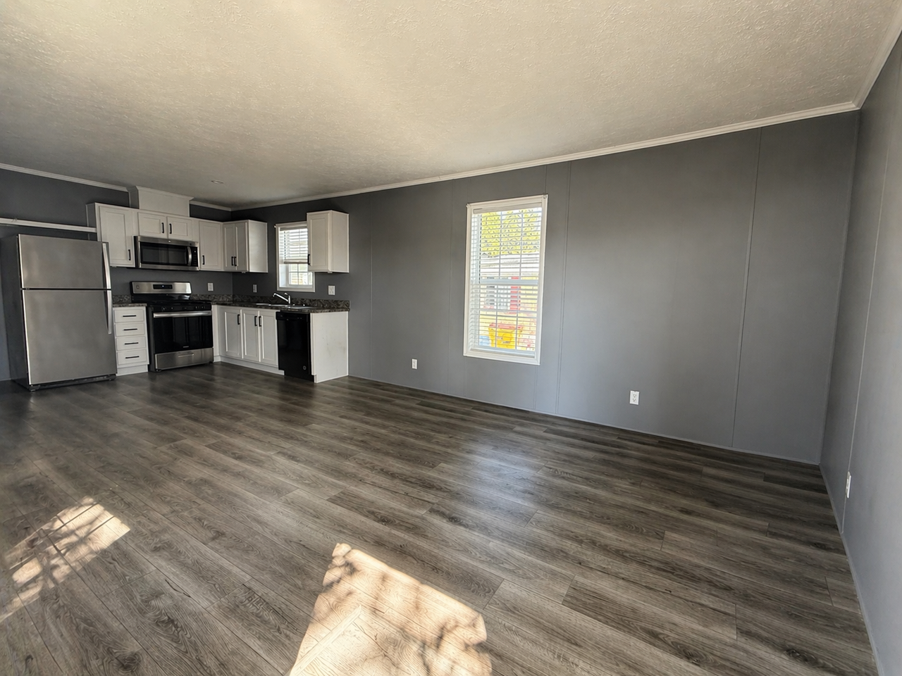 79 3rd St #79 - Photo 3 of 23