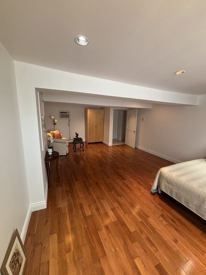 4 Hughes Street - Photo 7 of 18