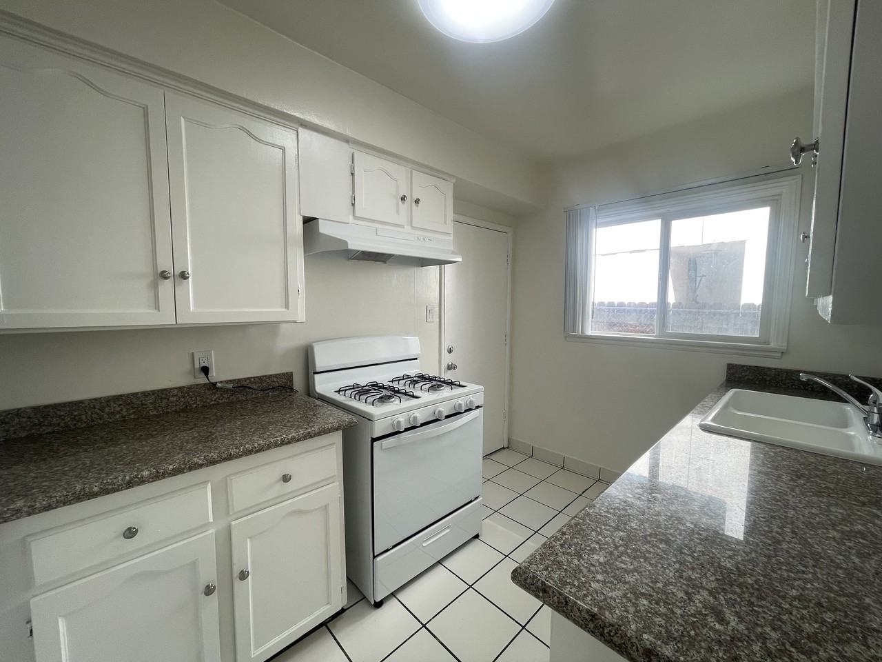 622 East 97th Street - Photo 3 of 19