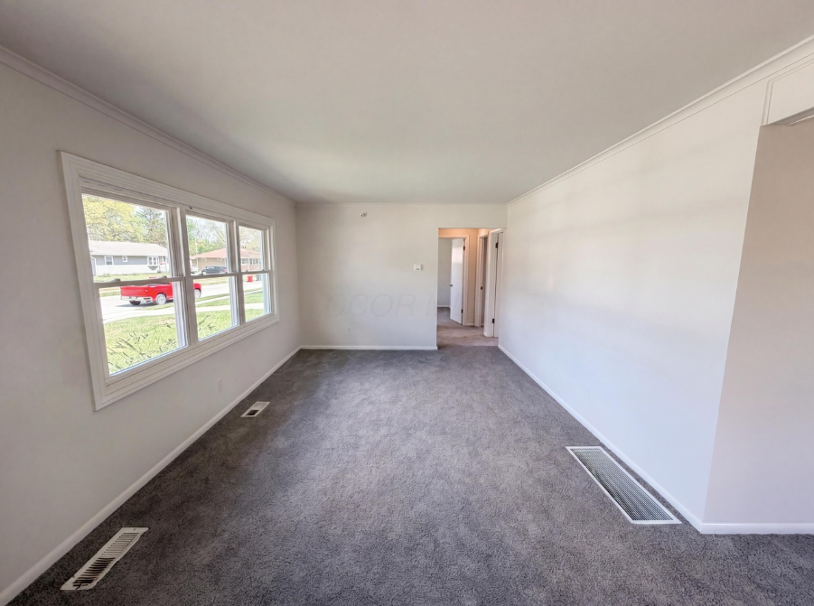 2839 Homecomer Dr - Photo 3 of 20