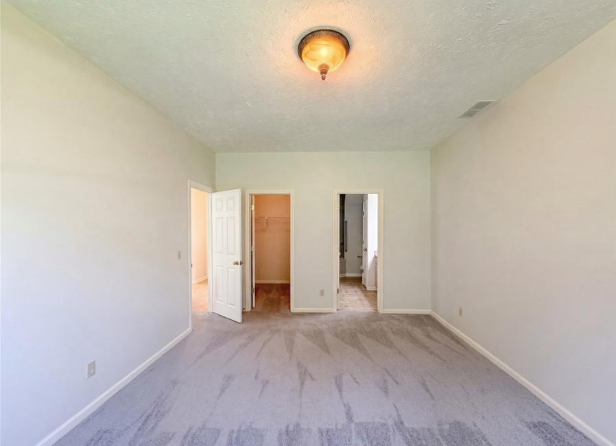 8757 Roberts Ct - Photo 4 of 18