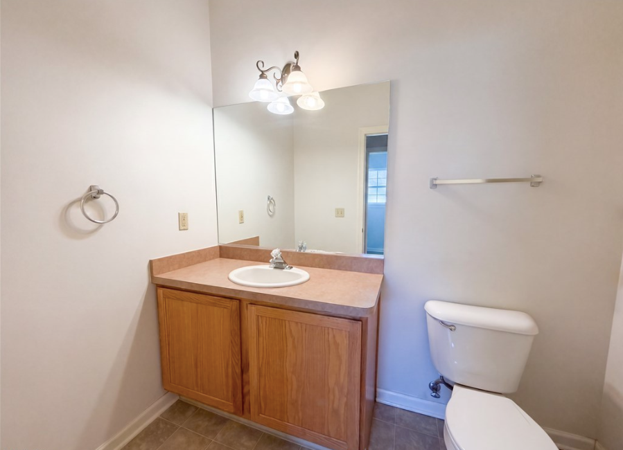 8757 Roberts Ct - Photo 5 of 18