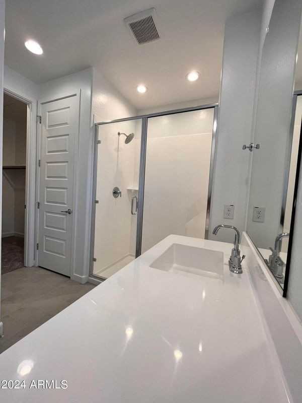 9509 W Sells Dr - Photo 2 of 9