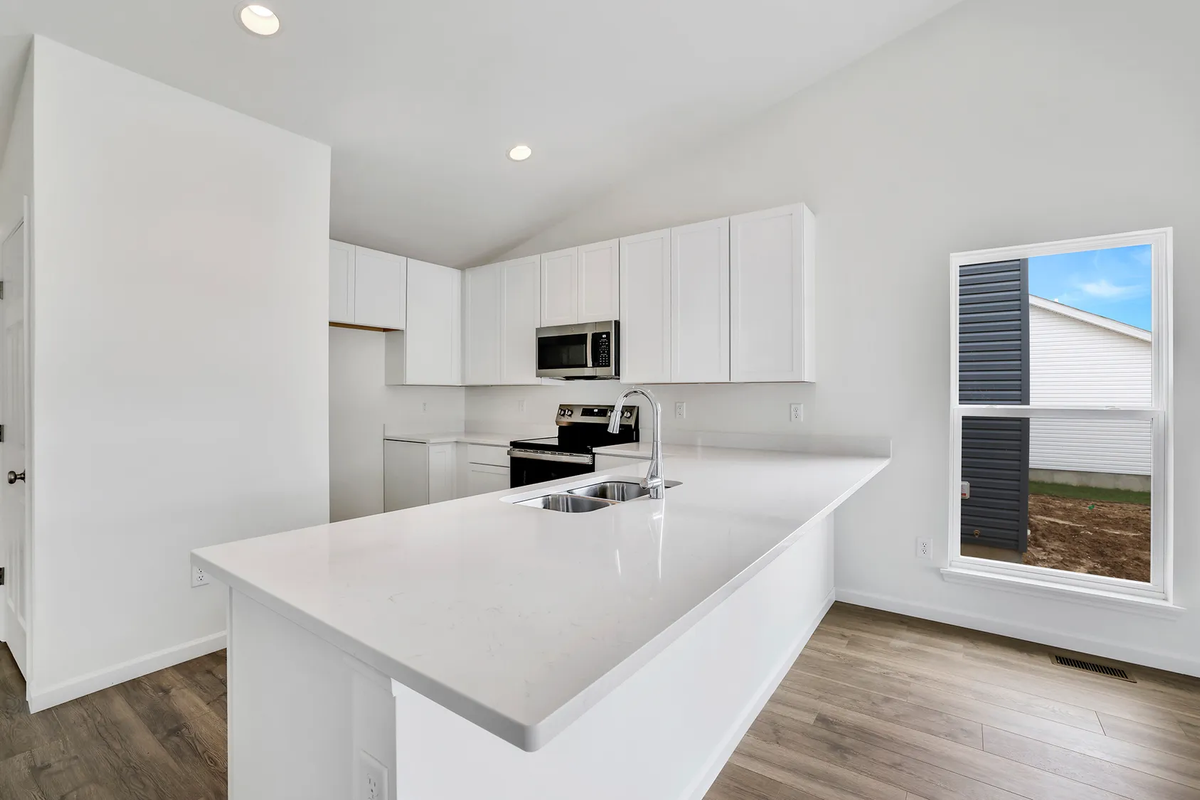 728 Courtshire Xing - Photo 3 of 21