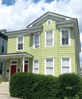 featured image of 424 E 32nd St