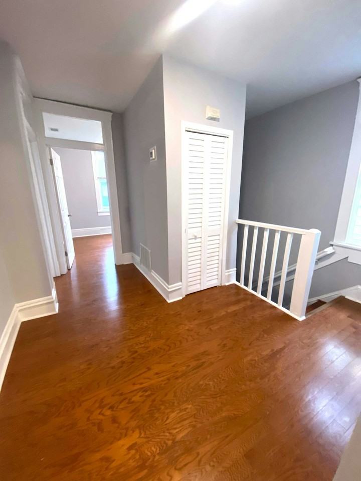 424 East 32nd Street, Unit 424 - Photo 3 of 10